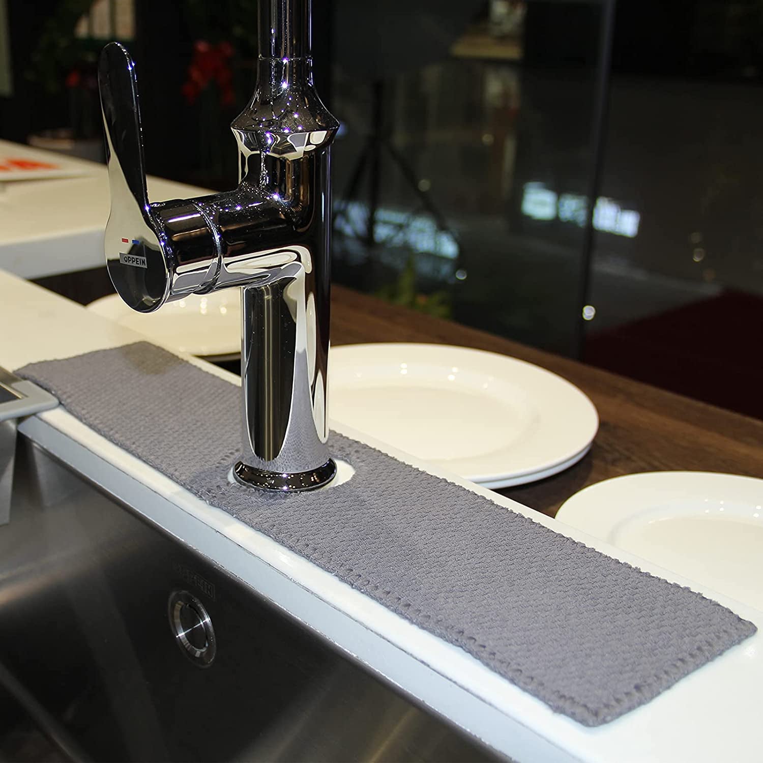18'' Kitchen Faucet Absorbent Mat, Sink Splash Guard, Microfiber Faucet Handle Drip Catcher, Kitchenguard Tray, Water Drying Pads behind Faucet, Counter Protector for Kitchen, Bathroom, and RV Faucet
